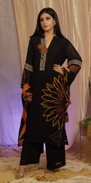 Black Suit Leheriya Duppata set